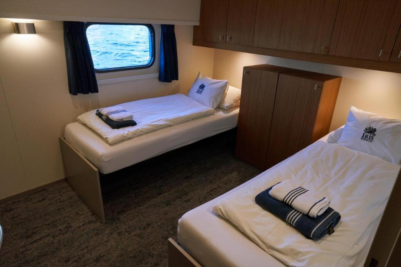 Hotelboat Iris Groningen Exterior photo